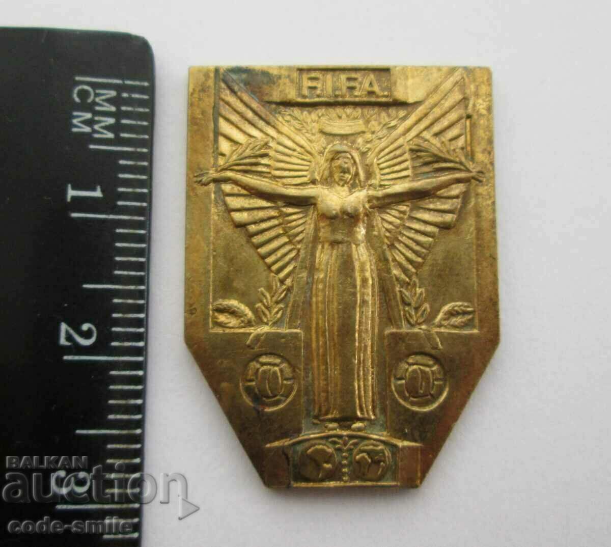 Vechi semn de medalie la Cupa Mondială FIFA Jules Rimet 1954 cu preț 50.00 BGN | € 25.56