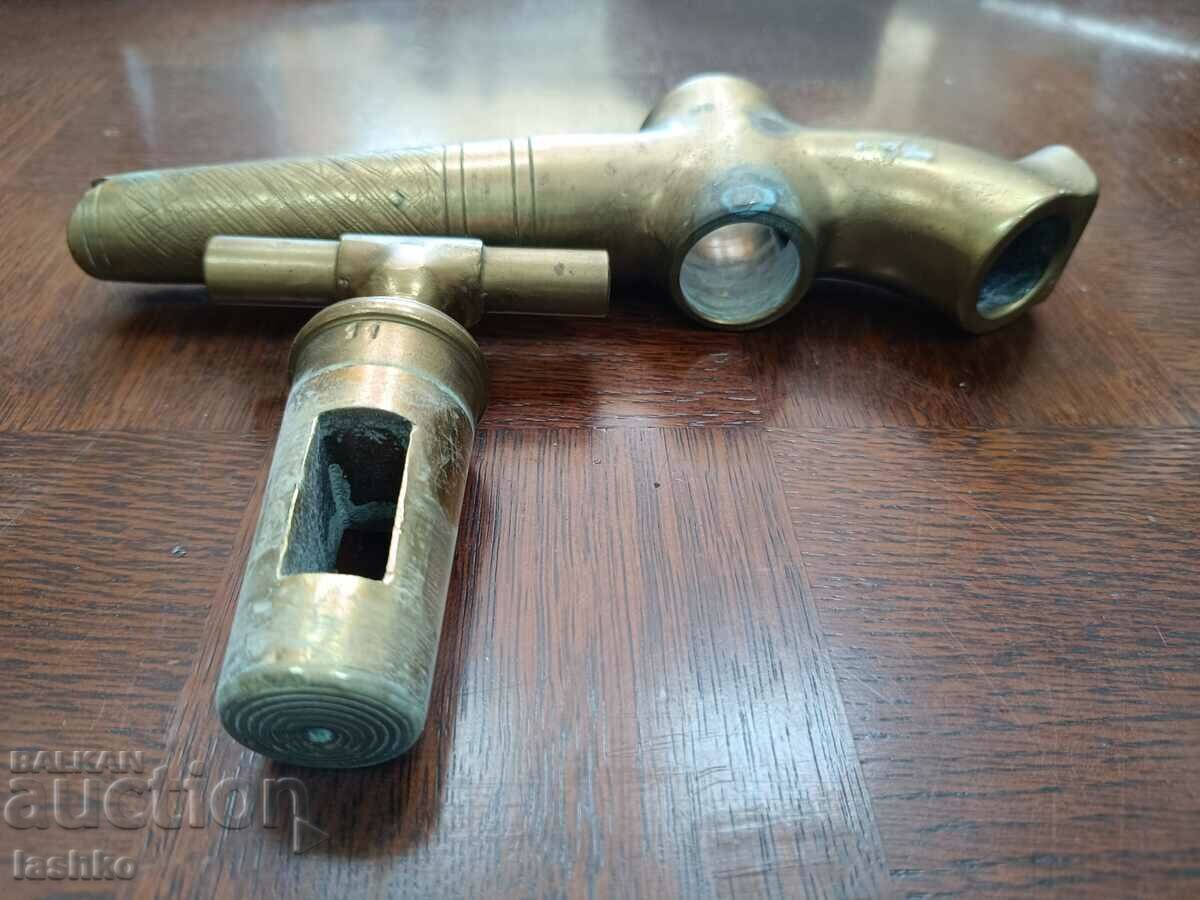 Доставка на Стар кран за бъчва Доставка на Стар кран за бъчва