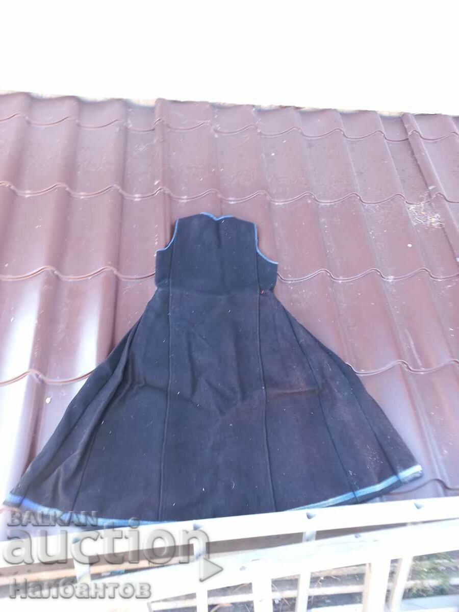 Livrarea HAINE VECHI DE LANA Livrarea HAINE VECHI DE LANA