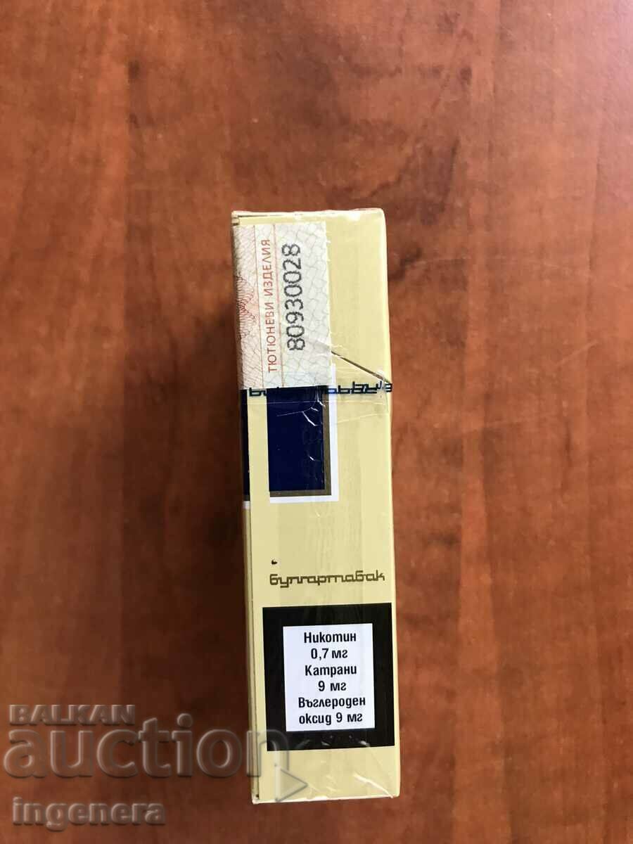 Auction FEMINA CIGARETTES BOX UNPRINTED BLUE FOR COLLECTION Auction FEMINA CIGARETTES BOX UNPRINTED BLUE FOR COLLECTION