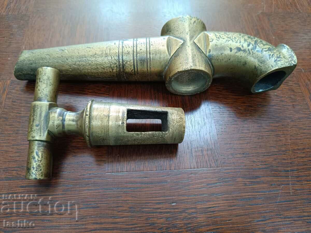 Auction Old brass faucet Auction Old brass faucet