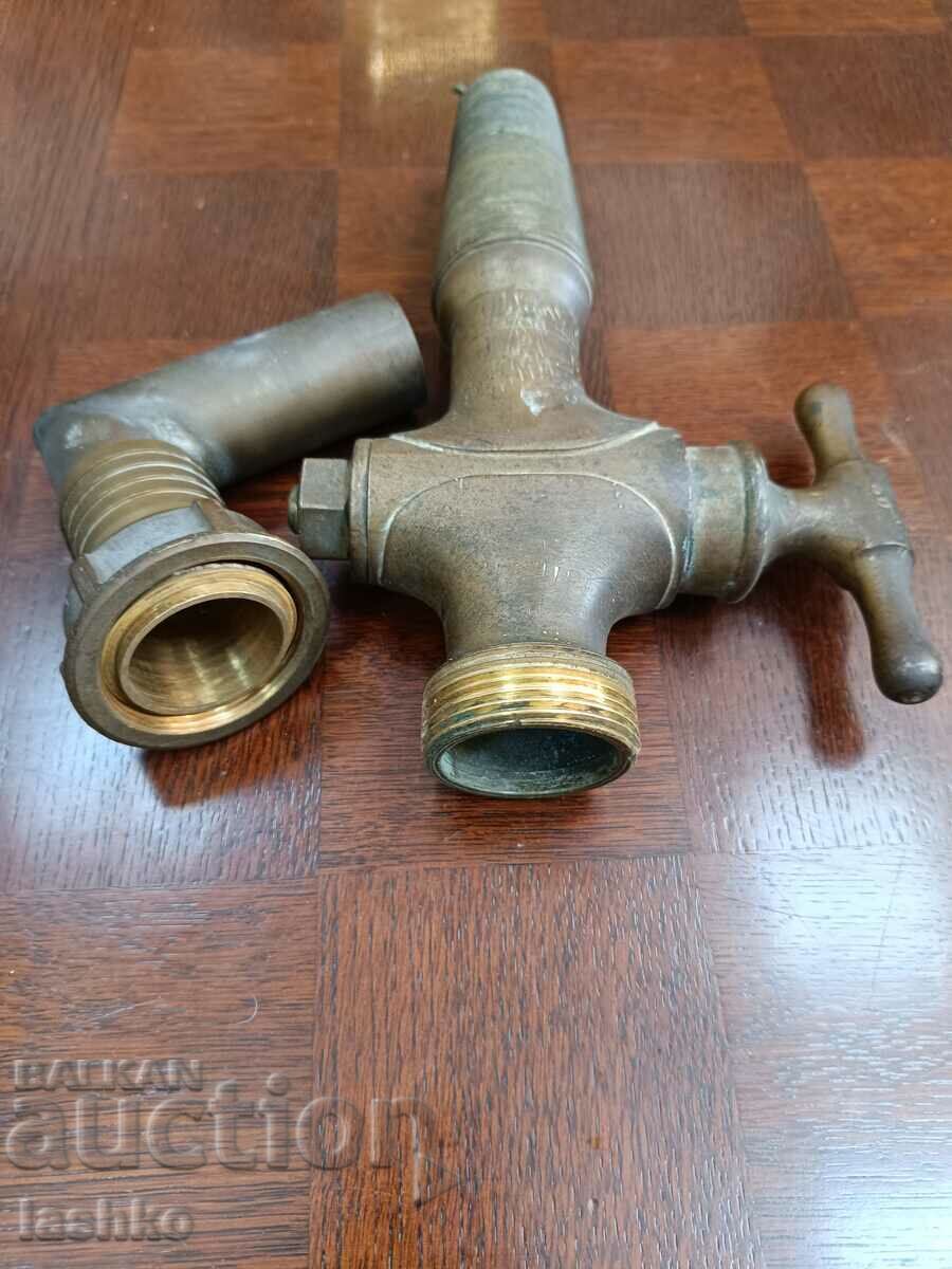 Δημοπρασία Παλιά βρύση βαρελιού Δημοπρασία Παλιά βρύση βαρελιού