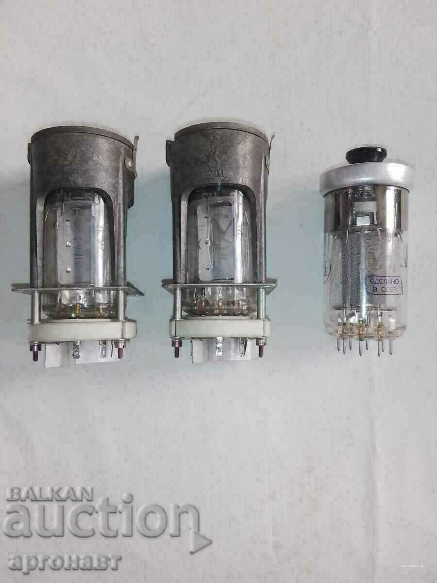 LOT of radio lamps Radio lamps GU-50 with casing and ceramic sockets