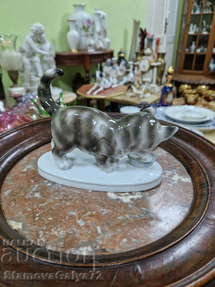 Доставка на Рядка антикварна порцеланова фигура Graefenthal Доставка на Рядка антикварна порцеланова фигура Graefenthal