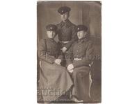 OLD MILITARY PHOTO PSV SOLDIERS IN STUDIO D107