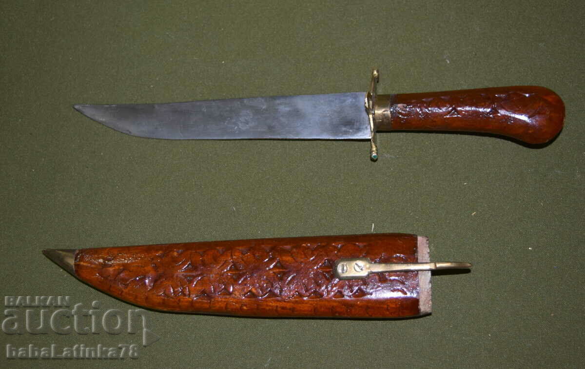 An interesting knife with a kaniya