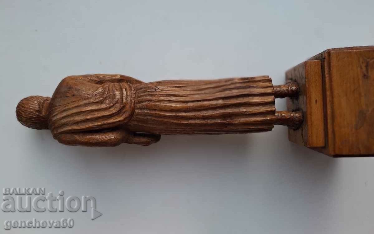 Delivery of Old large wood carving statuette of Aesop Delivery of Old large wood carving statuette of Aesop