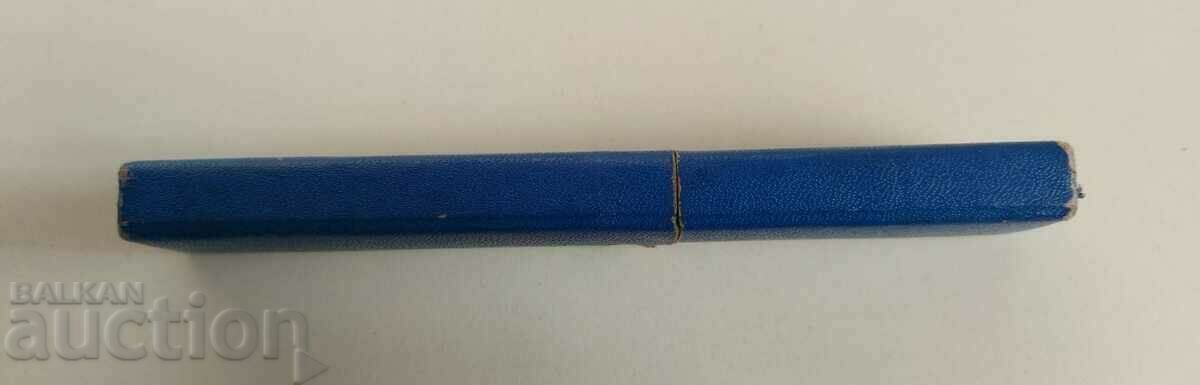 Auction . OLD SOLINGEN RAZOR BOX Auction . OLD SOLINGEN RAZOR BOX