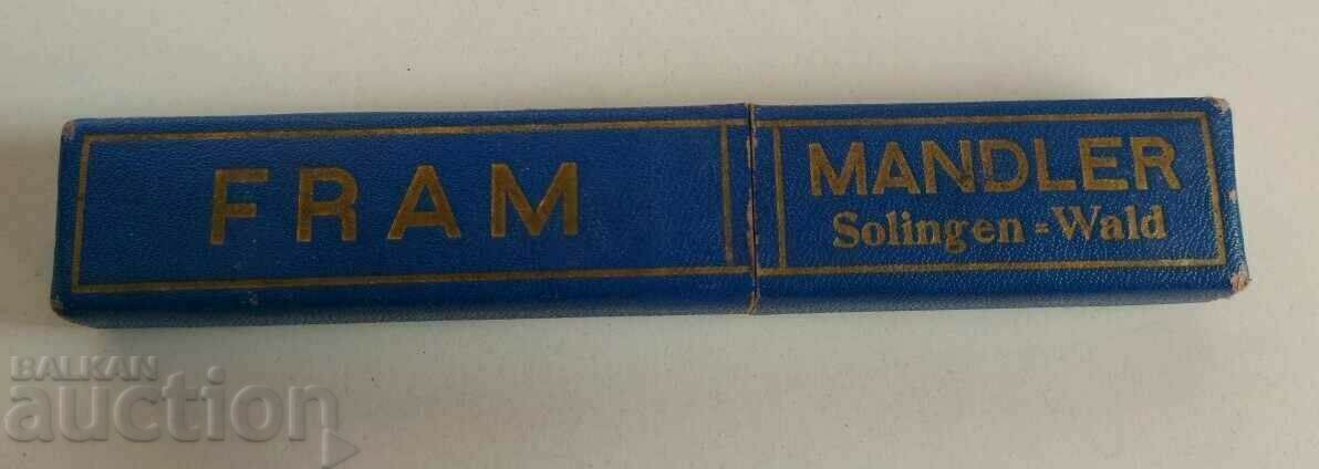 . OLD SOLINGEN RAZOR BOX . OLD SOLINGEN RAZOR BOX