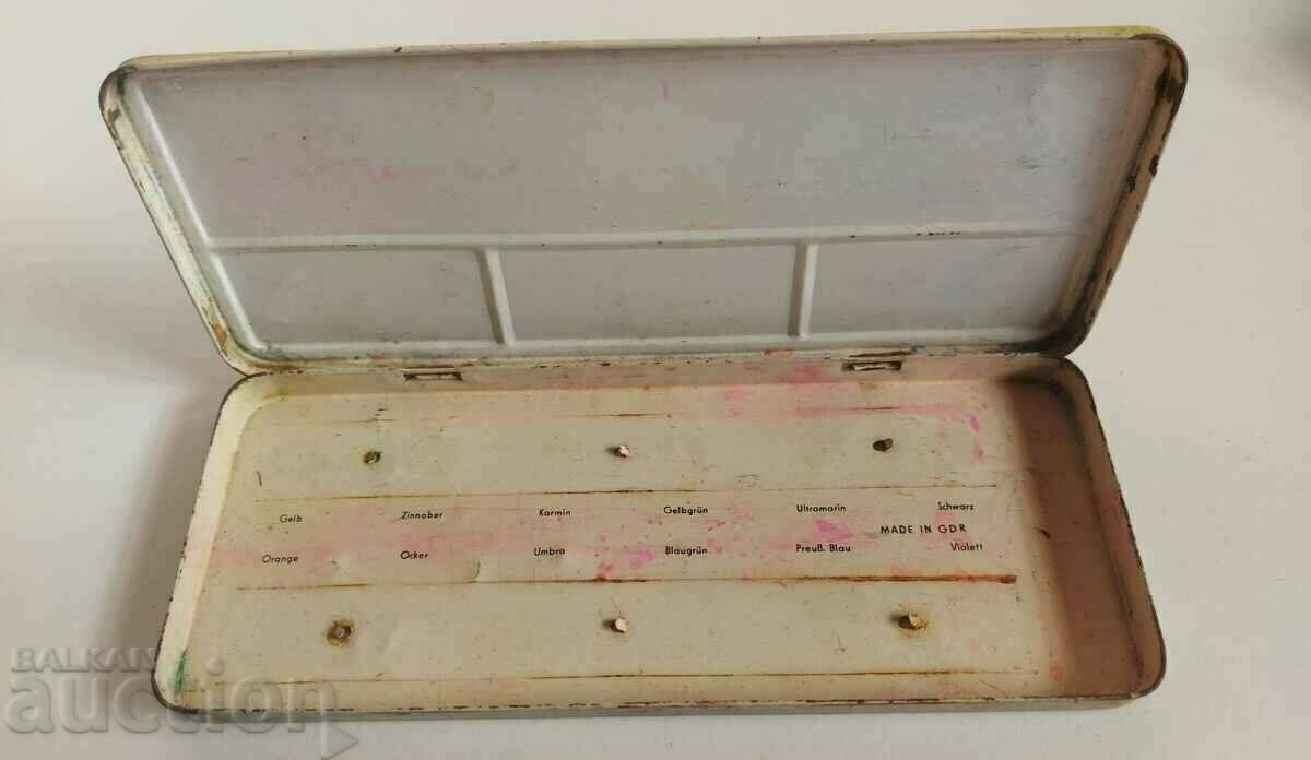 Auction . TIN BOX OF SOC METAL PENCIL HOLDER Auction . TIN BOX OF SOC METAL PENCIL HOLDER