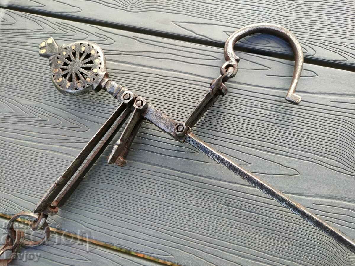 Παλιά κλίμακα Οθωμανική Αυτοκρατορία του 18ου αιώνα με τιμή 150.00 BGN | € 76.69 Παλιά κλίμακα Οθωμανική Αυτοκρατορία του 18ου αιώνα με τιμή 150.00 BGN | € 76.69