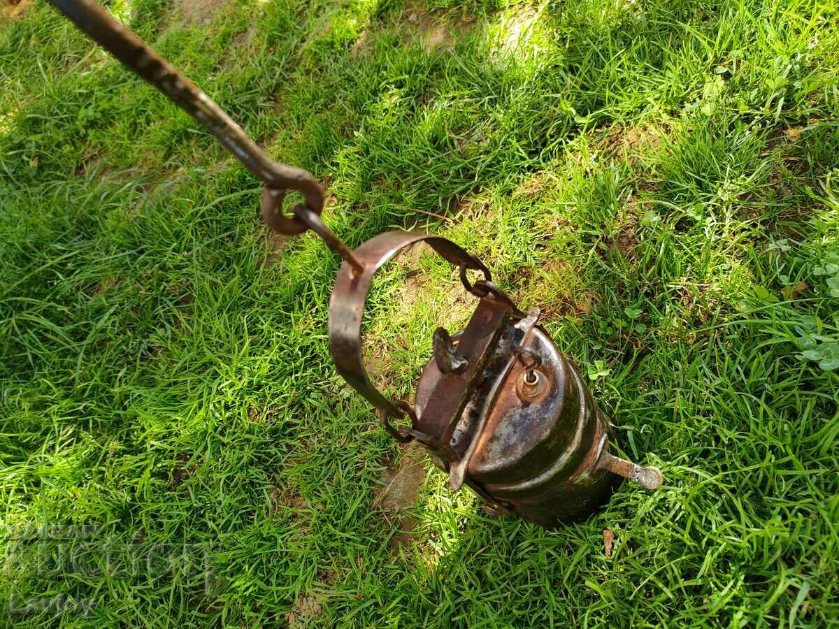 Old carbide lamp with price 50.00 BGN | € 25.56 Old carbide lamp with price 50.00 BGN | € 25.56