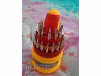 SCREWDRIVERS NEW 31 IN 1 SCREWDRIVER WITH 31 TIP NEW BZT