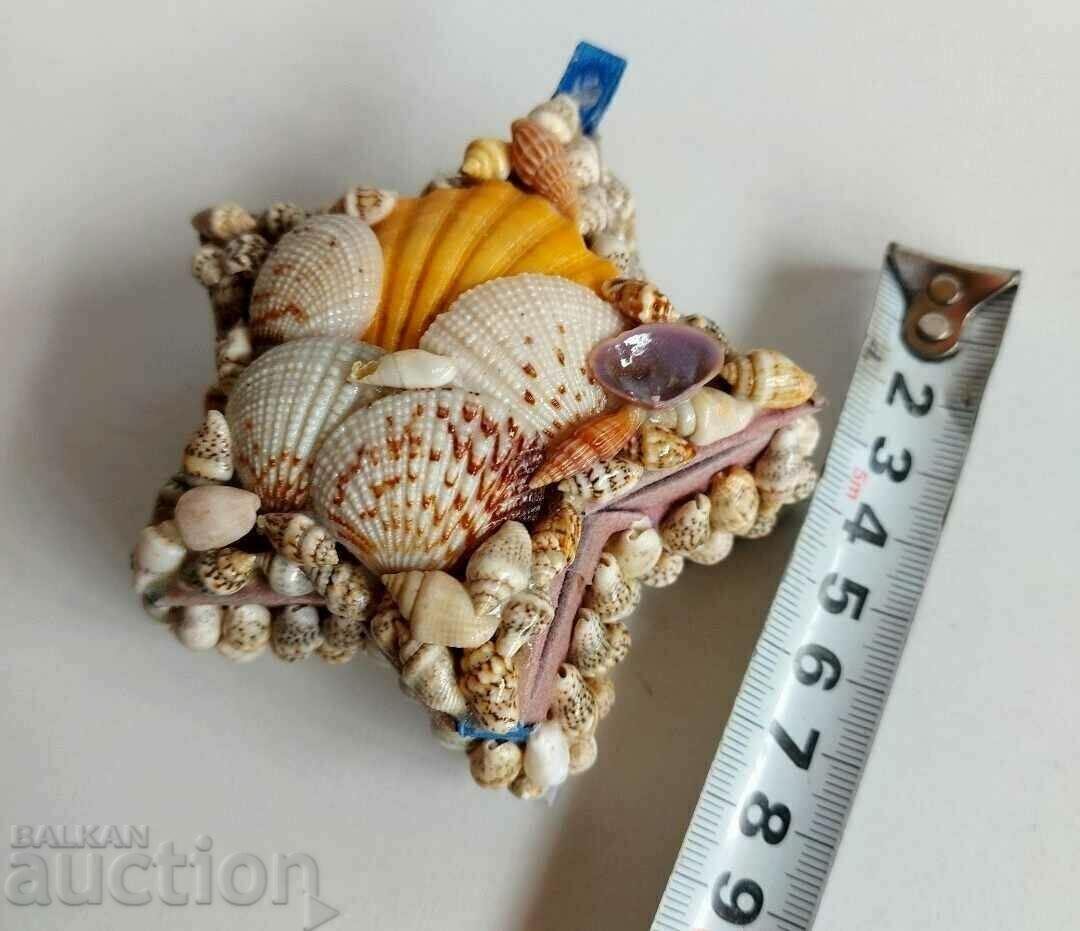 . SOUVENIR DECORATION SHELLS JEWELRY BOX with price 9.00 BGN | € 4.60 . SOUVENIR DECORATION SHELLS JEWELRY BOX with price 9.00 BGN | € 4.60
