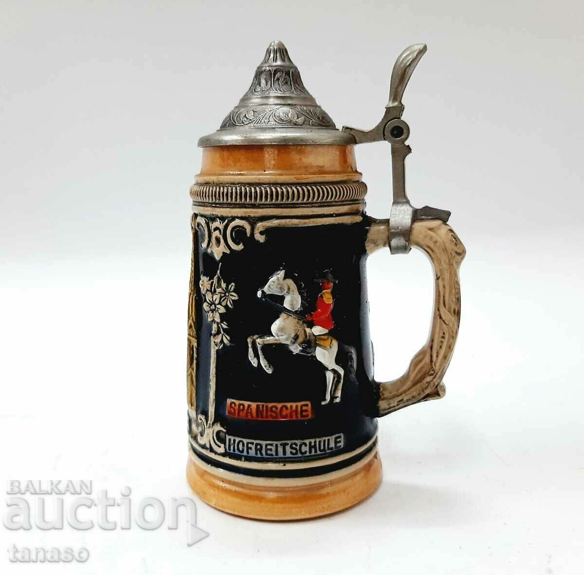 Old Spanish beer mug with lid(2.2)