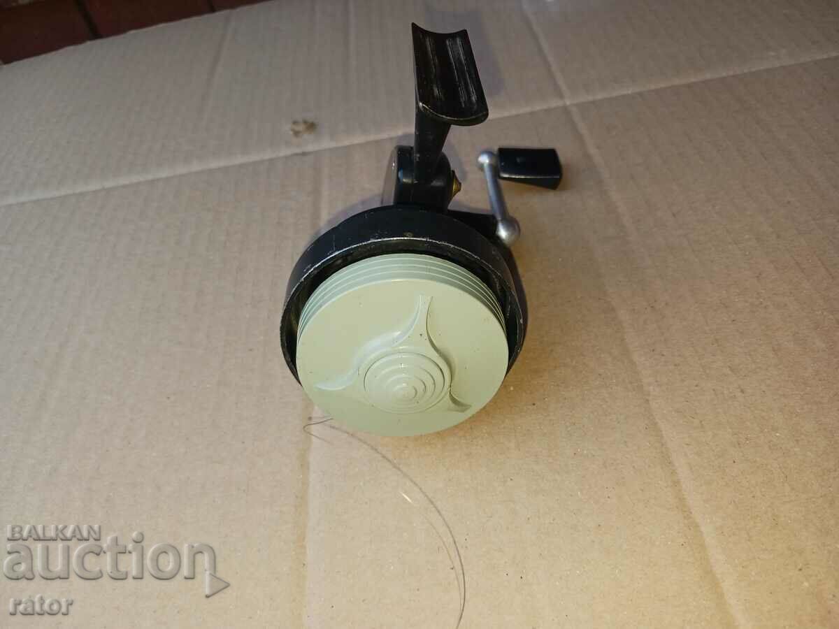 Auction Old collectible BULGARIAN fishing reel YANTRA. Rare Auction Old collectible BULGARIAN fishing reel YANTRA. Rare