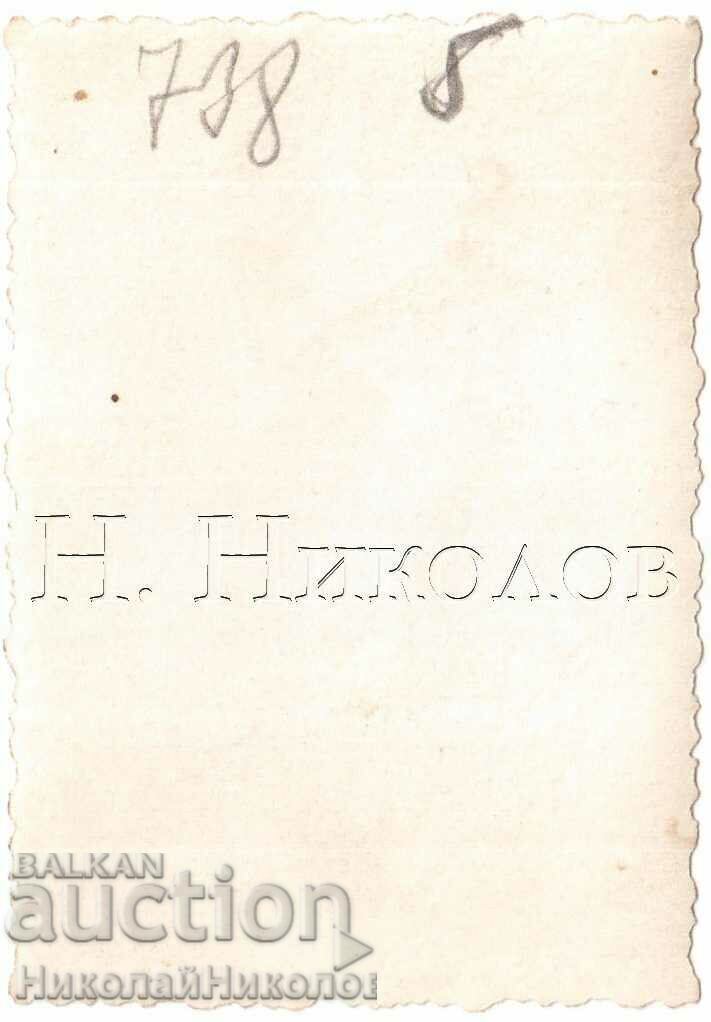 SMALL OLD PHOTO FAMILY COUPLE WALKING D169 with price 2.00 BGN | € 1.02 SMALL OLD PHOTO FAMILY COUPLE WALKING D169 with price 2.00 BGN | € 1.02