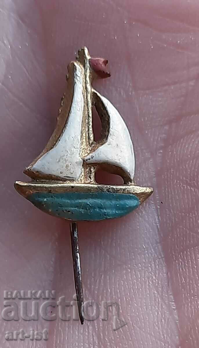 Kingdom of Bulgaria badge, Varna with price 20.00 BGN | € 10.23 Kingdom of Bulgaria badge, Varna with price 20.00 BGN | € 10.23