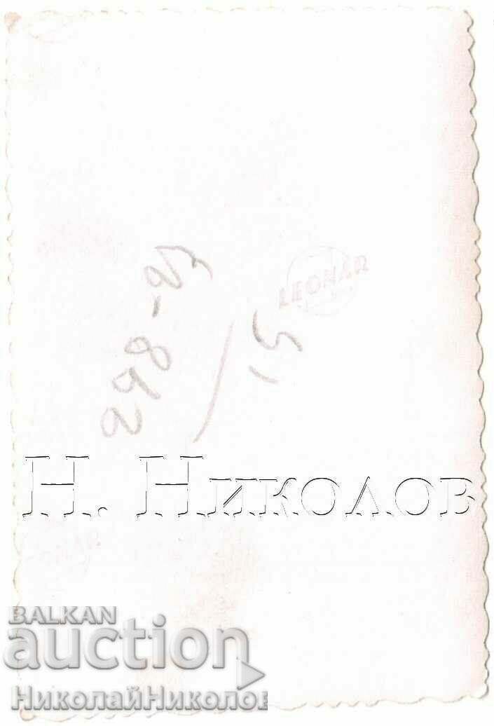 МАЛКА СТАРА СНИМКА МЪЖКА СЕМЕЙНА РАЗХОДКА Д173 с цена 2.00 лв. | € 1.02 МАЛКА СТАРА СНИМКА МЪЖКА СЕМЕЙНА РАЗХОДКА Д173 с цена 2.00 лв. | € 1.02