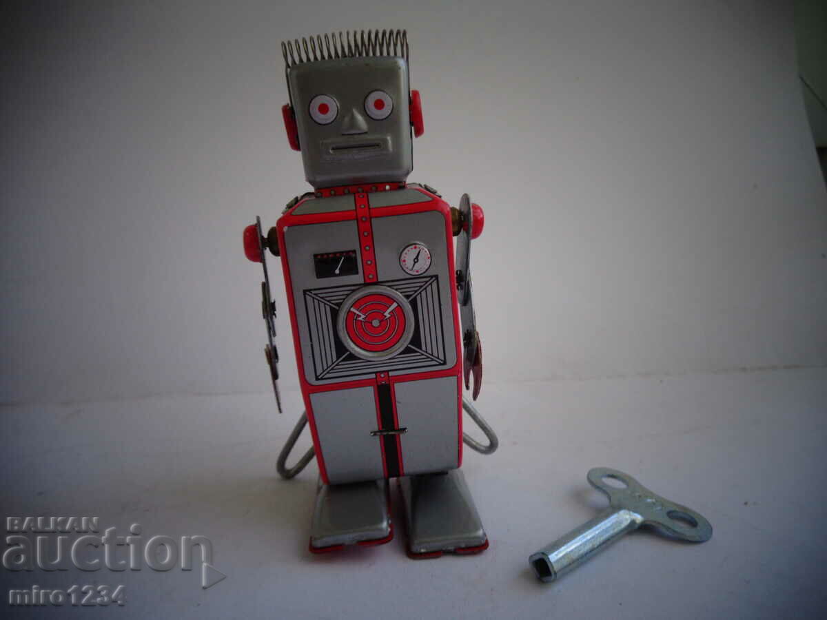 OT 1 ST. BZC TIN TOY MECHANICAL ROBOT