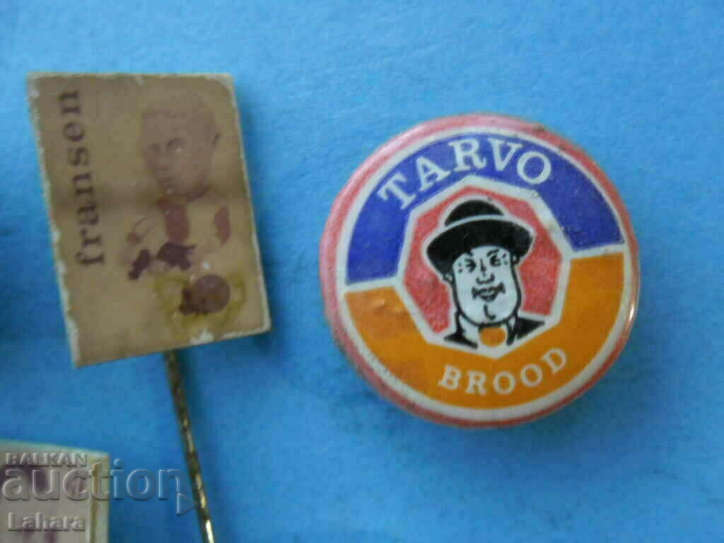 Livrarea O mulțime de insigne Livrarea O mulțime de insigne