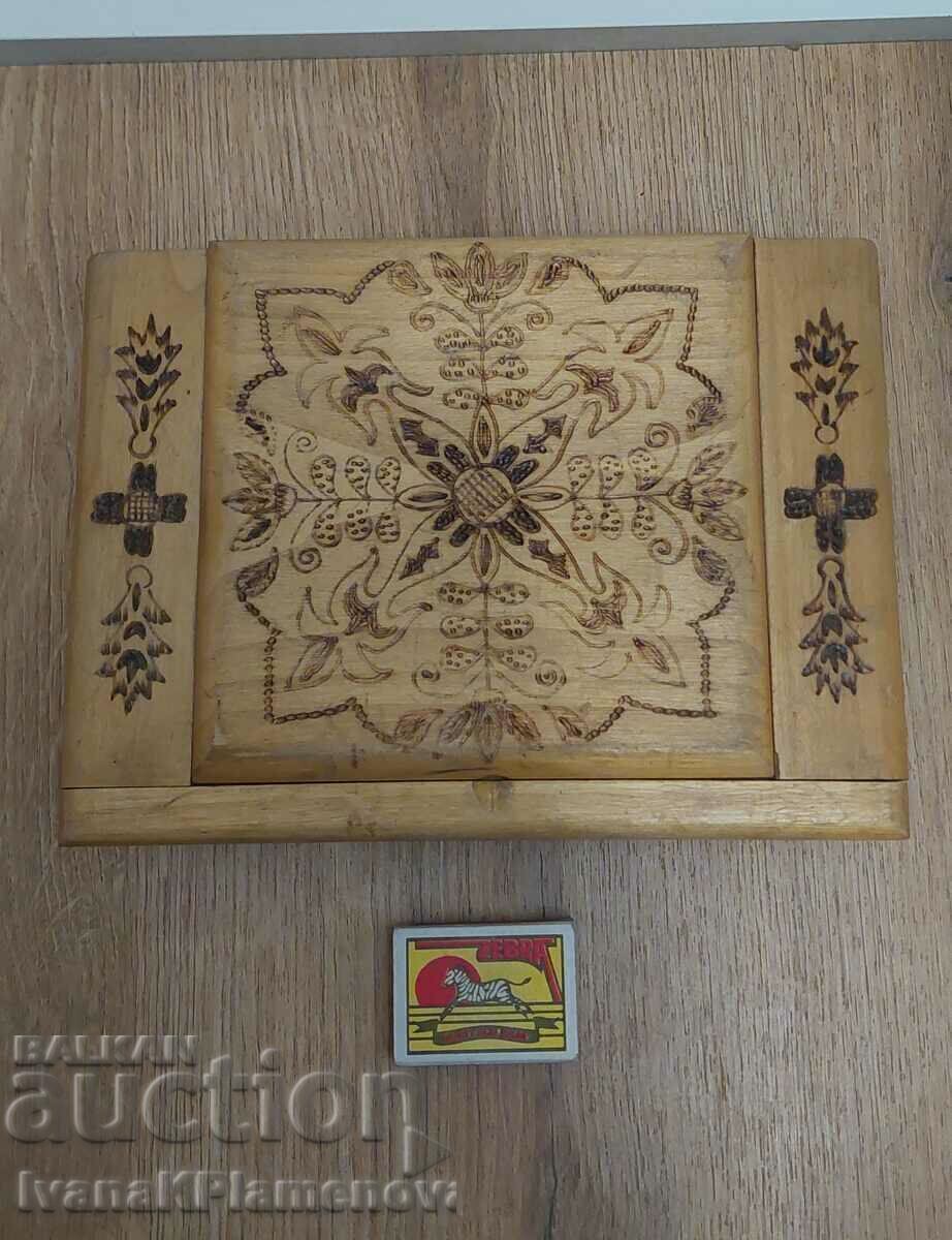 Wooden box for collectors - 5