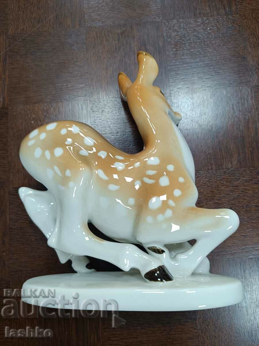 Russian porcelain figure with price 299.99 BGN | € 153.38 Russian porcelain figure with price 299.99 BGN | € 153.38