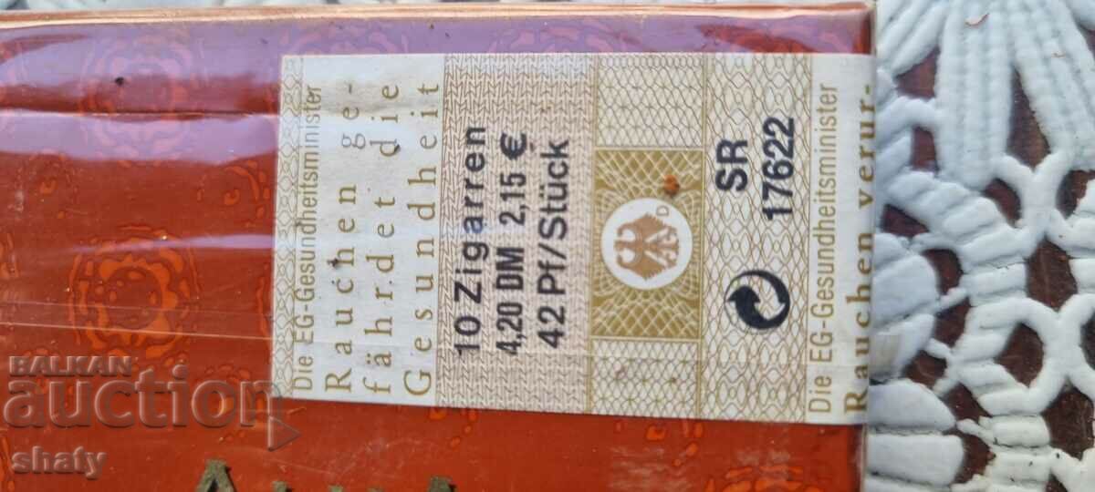 Auction Old German cigarettes. Auction Old German cigarettes.