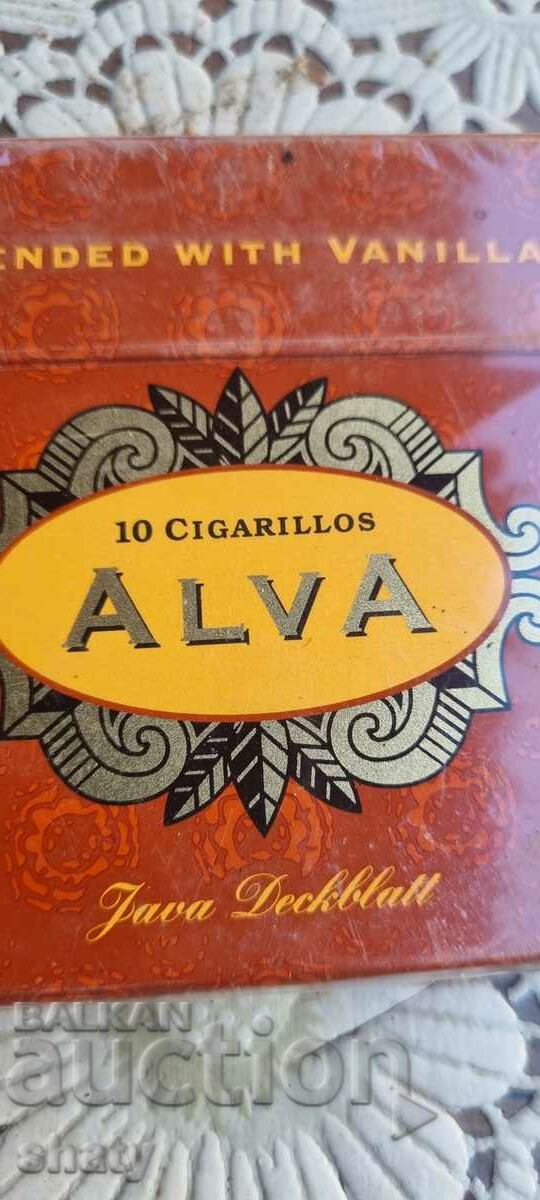 Old German cigarettes. - 6 Old German cigarettes. - 6