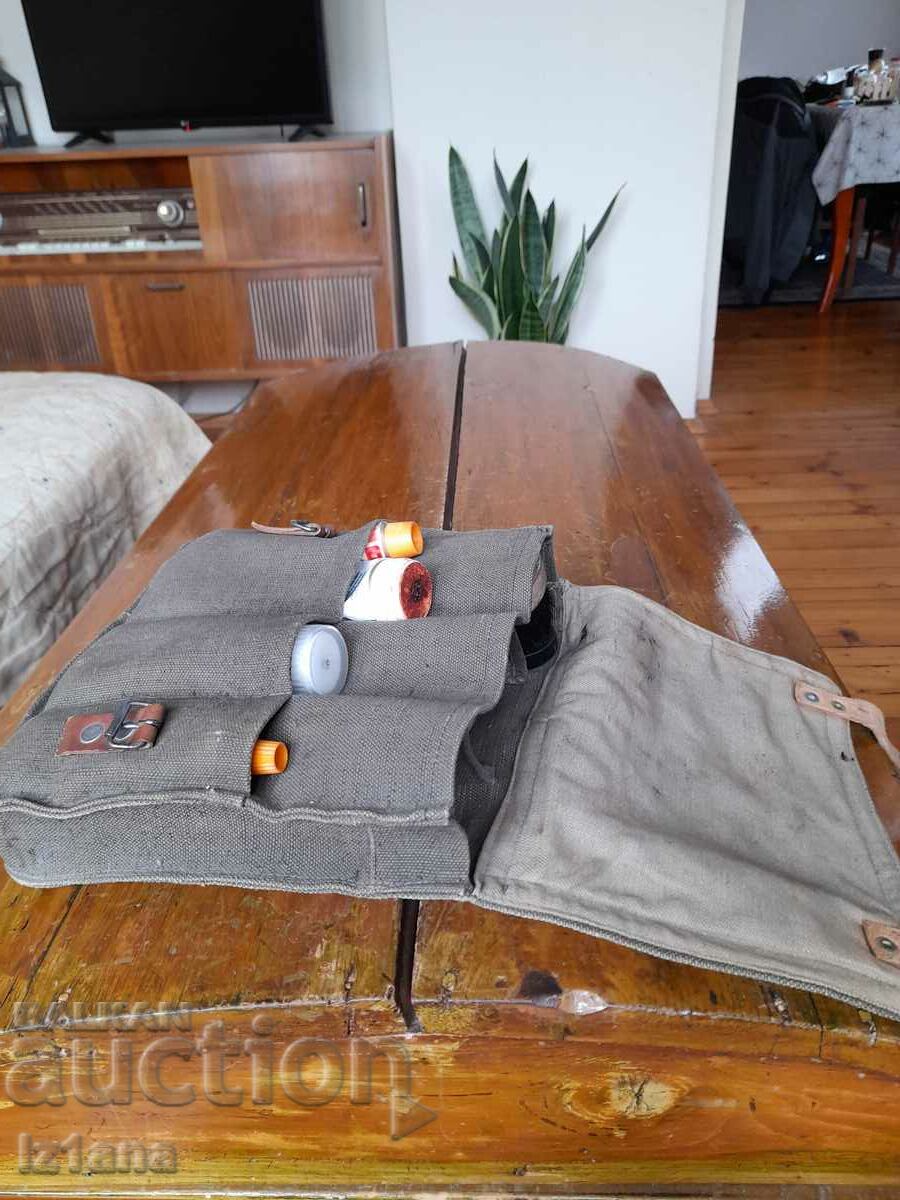 Παλιά κερί τσάντα με τιμή 75.00 BGN | € 38.35