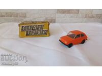 Carucior vechi de la social - FIAT 126P - cu cutie - 1:43