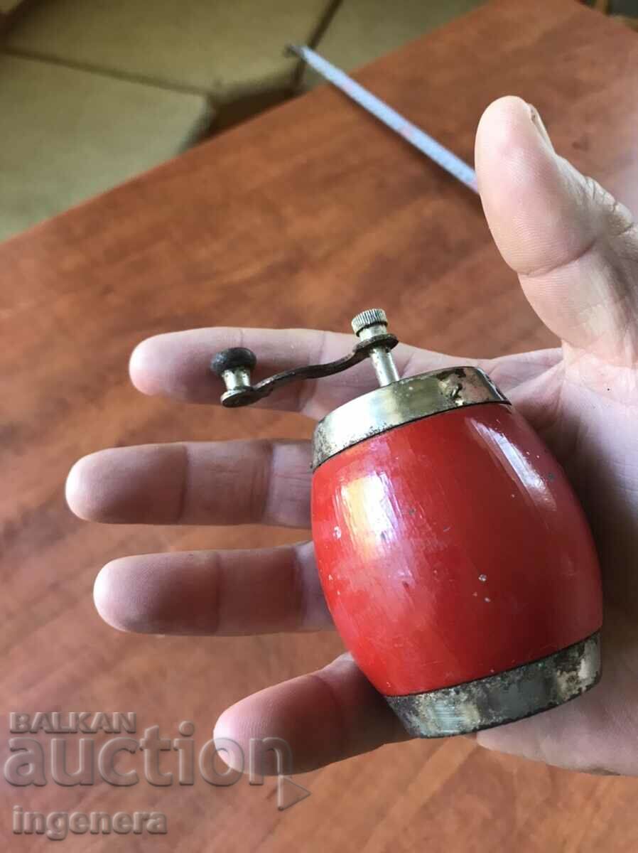 GRINDER GRINDER FOR SPICES, CHERRY PEPPER with price 8.00 BGN | € 4.09