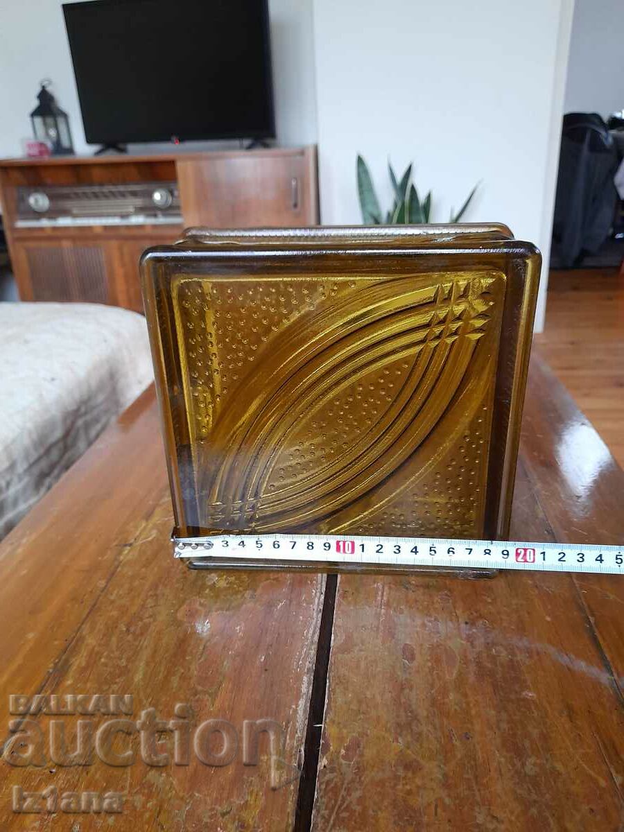 Delivery of Old glass brick