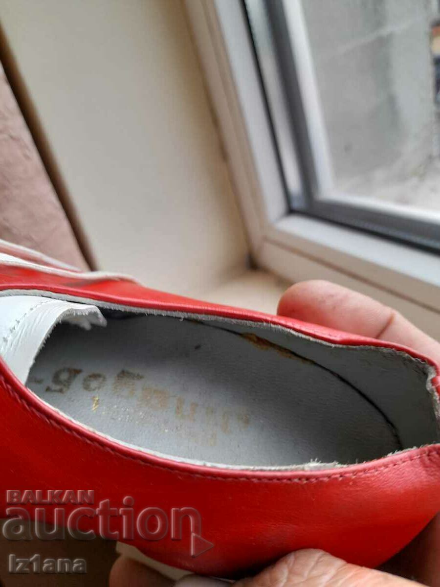 Pantofi vechi pentru copii - 6