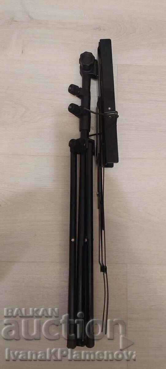 Δημοπρασία Η μουσική βάση εξαιρετική Δημοπρασία Η μουσική βάση εξαιρετική