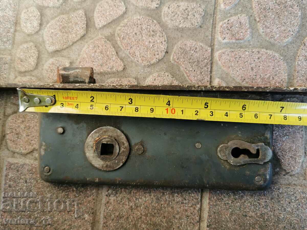 Delivery of OLD BRONZE LOCK - SET Delivery of OLD BRONZE LOCK - SET