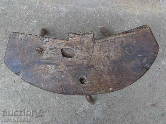 Auction Old three-legged stool, chair, the wooden primitive of 160 years Auction Old three-legged stool, chair, the wooden primitive of 160 years