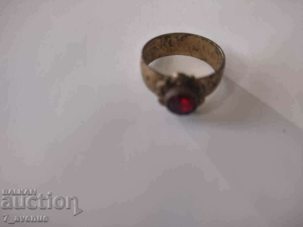 Star RING, red stone, Jugoslavia 26.10.2024