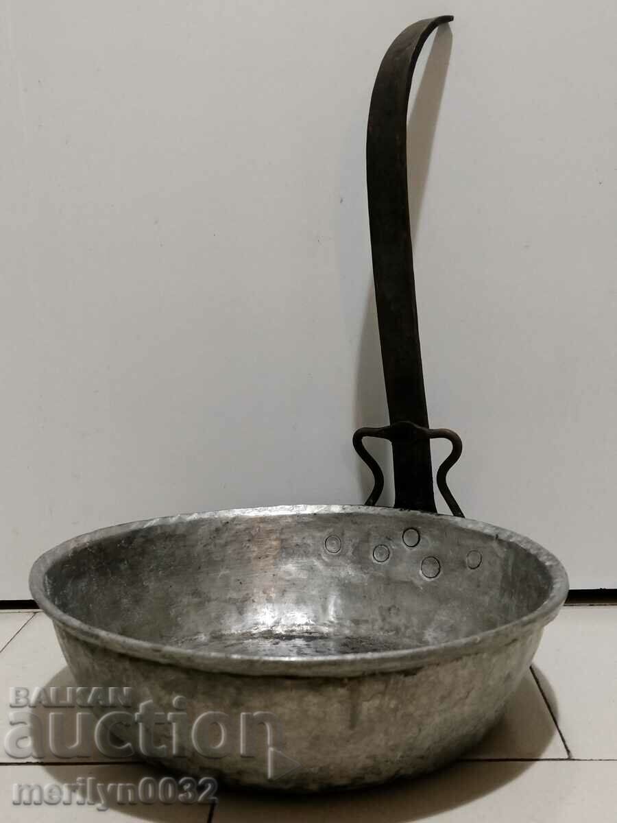 Delivery of Old copper pan, copper, tray, copper vessel Delivery of Old copper pan, copper, tray, copper vessel