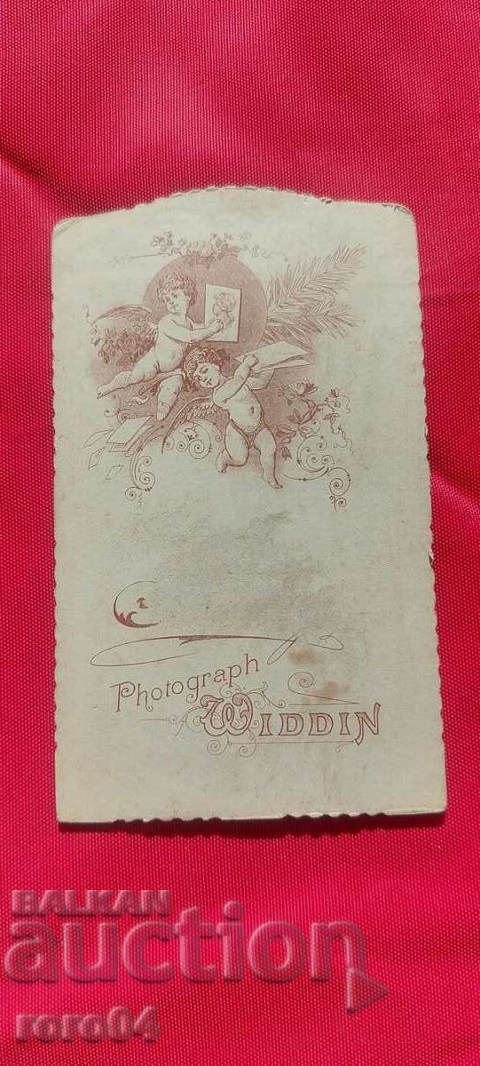 COSTUMES - VIDIN - CARDBOARD - 5 COSTUMES - VIDIN - CARDBOARD - 5