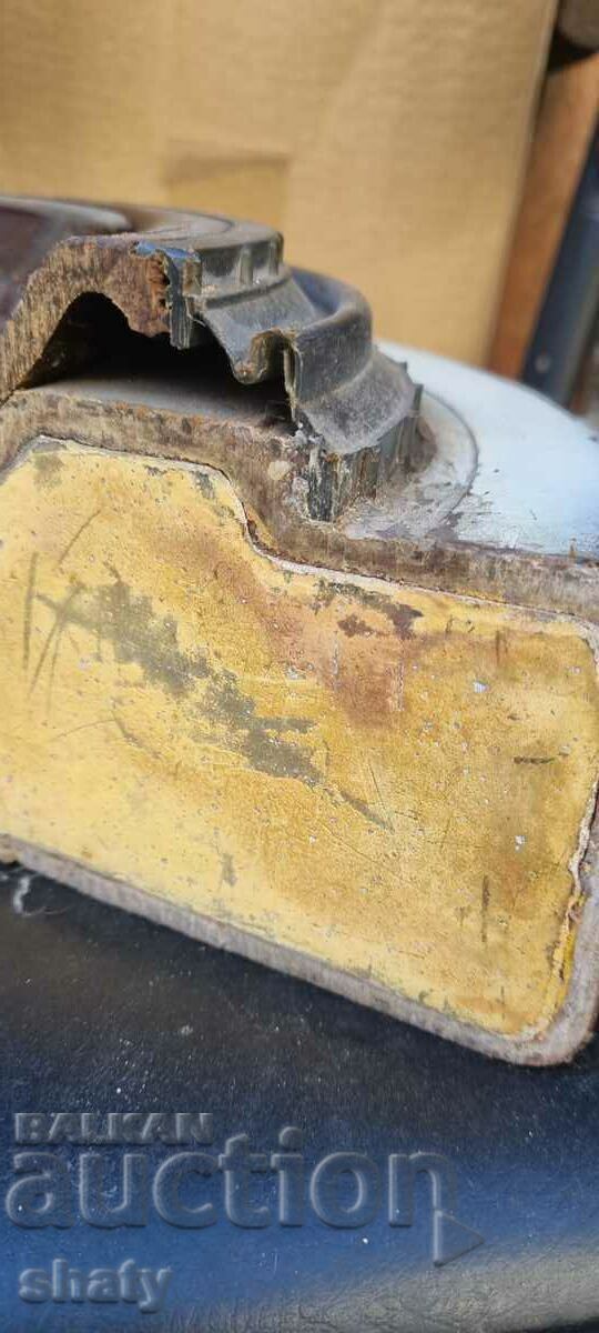 An old training model of an anti-tank mine. - 5 An old training model of an anti-tank mine. - 5