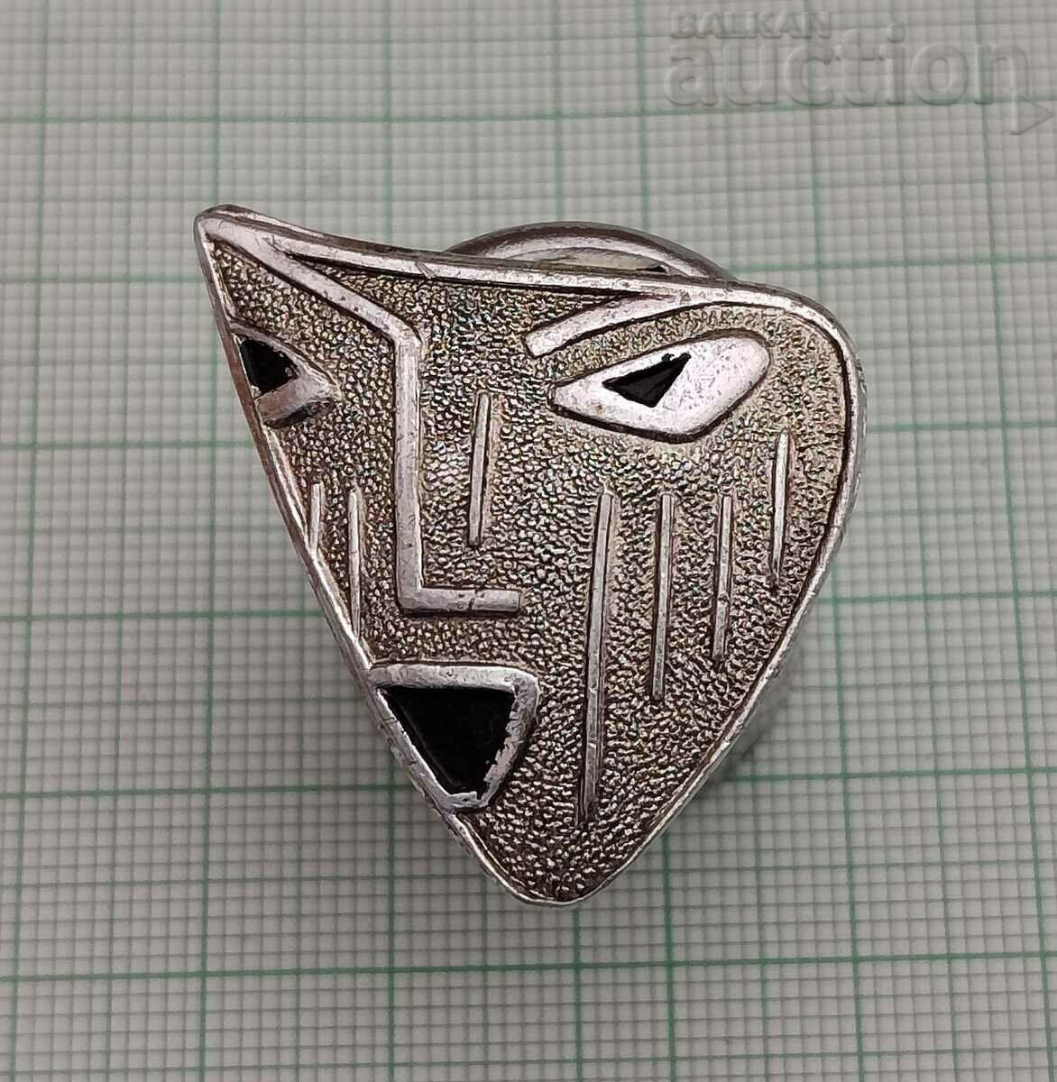 MASK CARNIVAL THEATER BROOCH BADGE