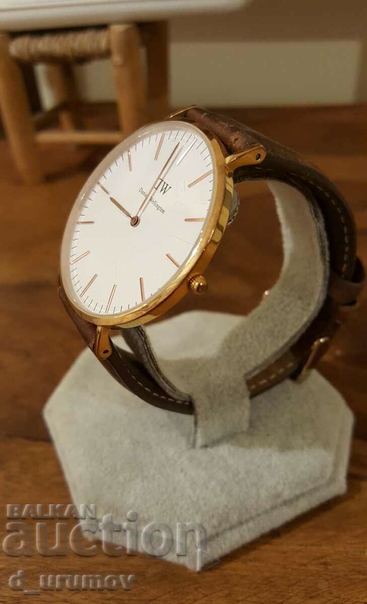 Auction Daniel Wellington classic watch Auction Daniel Wellington classic watch