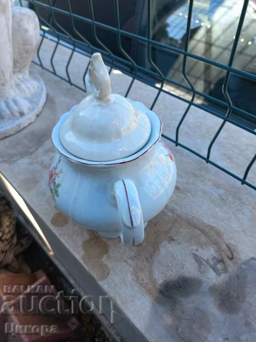 Delivery of OLD BULGARIAN PORCELAIN KETTLE Delivery of OLD BULGARIAN PORCELAIN KETTLE