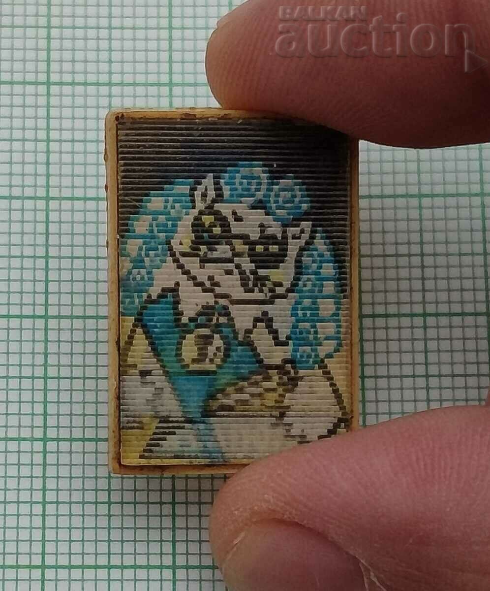 Auction 3D STEREO PUSS IN BOOTS BADGE Auction 3D STEREO PUSS IN BOOTS BADGE