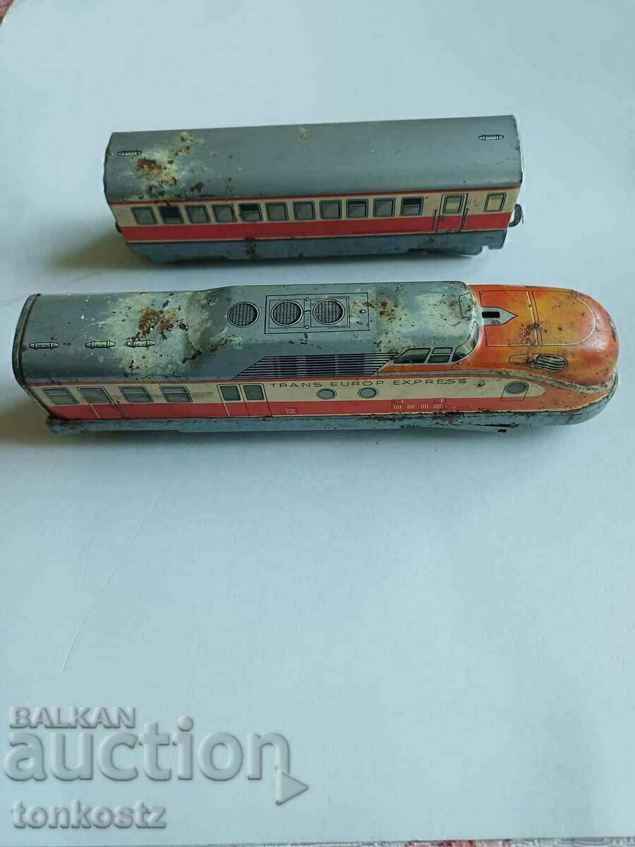 A metal train with a wagon with price 15.00 BGN | € 7.67 A metal train with a wagon with price 15.00 BGN | € 7.67