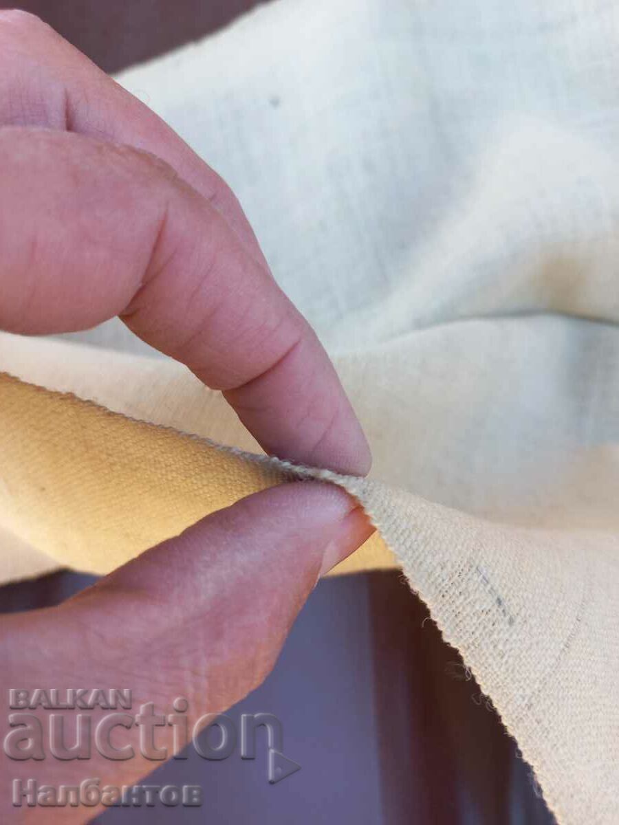 Delivery of OLD THIN WOOL FABRIC TOP WEAR BELT