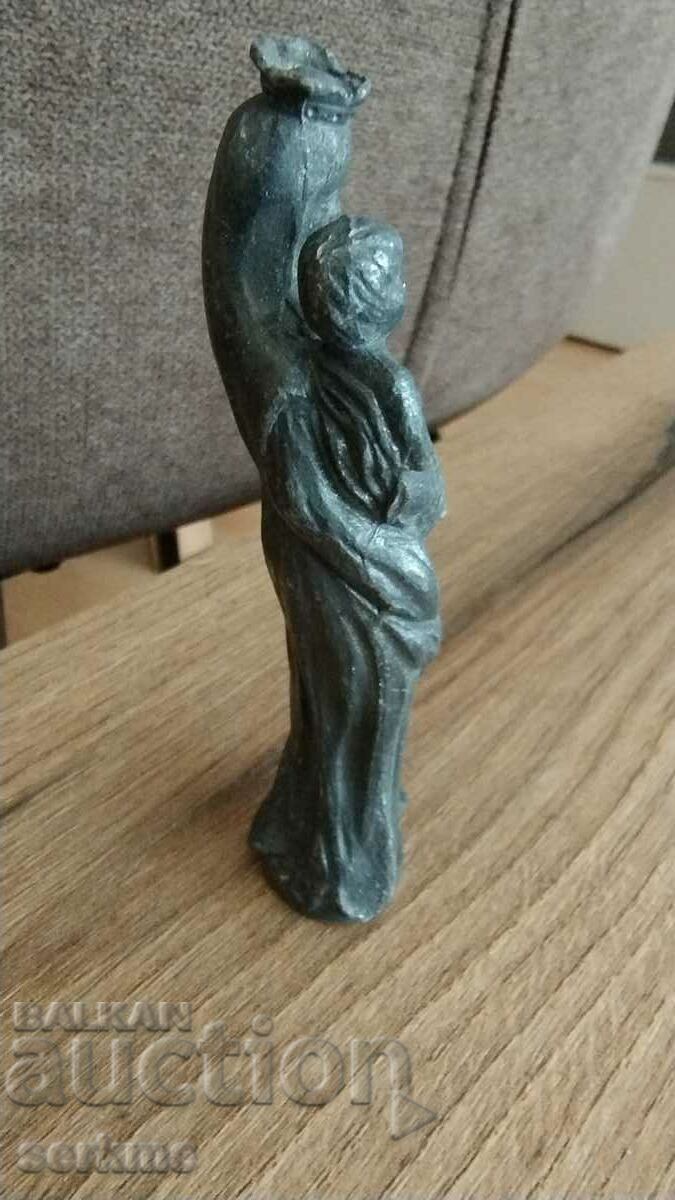 Μεταλλική φιγούρα με τιμή 10.00 BGN | € 5.11 Μεταλλική φιγούρα με τιμή 10.00 BGN | € 5.11