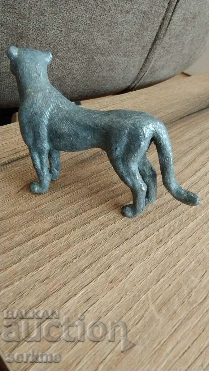 Auction Metal figure Auction Metal figure