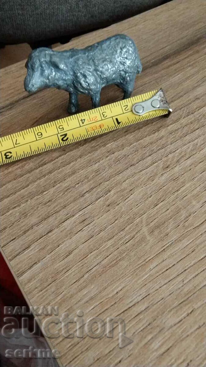 Metal figure - 5 Metal figure - 5